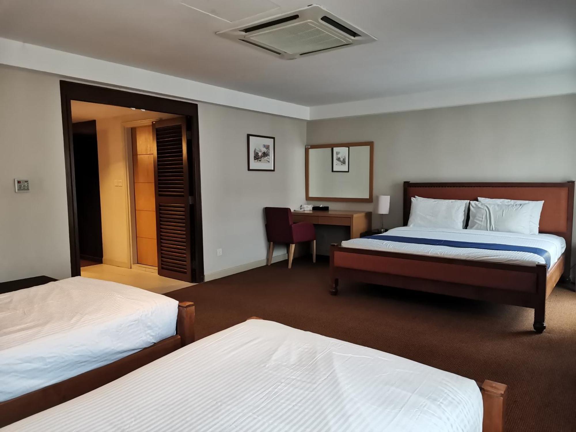Hotel Seri Costa Malacca Exteriör bild