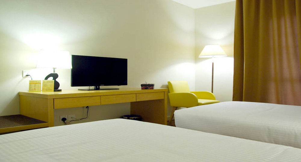 Hotel Seri Costa Malacca Exteriör bild
